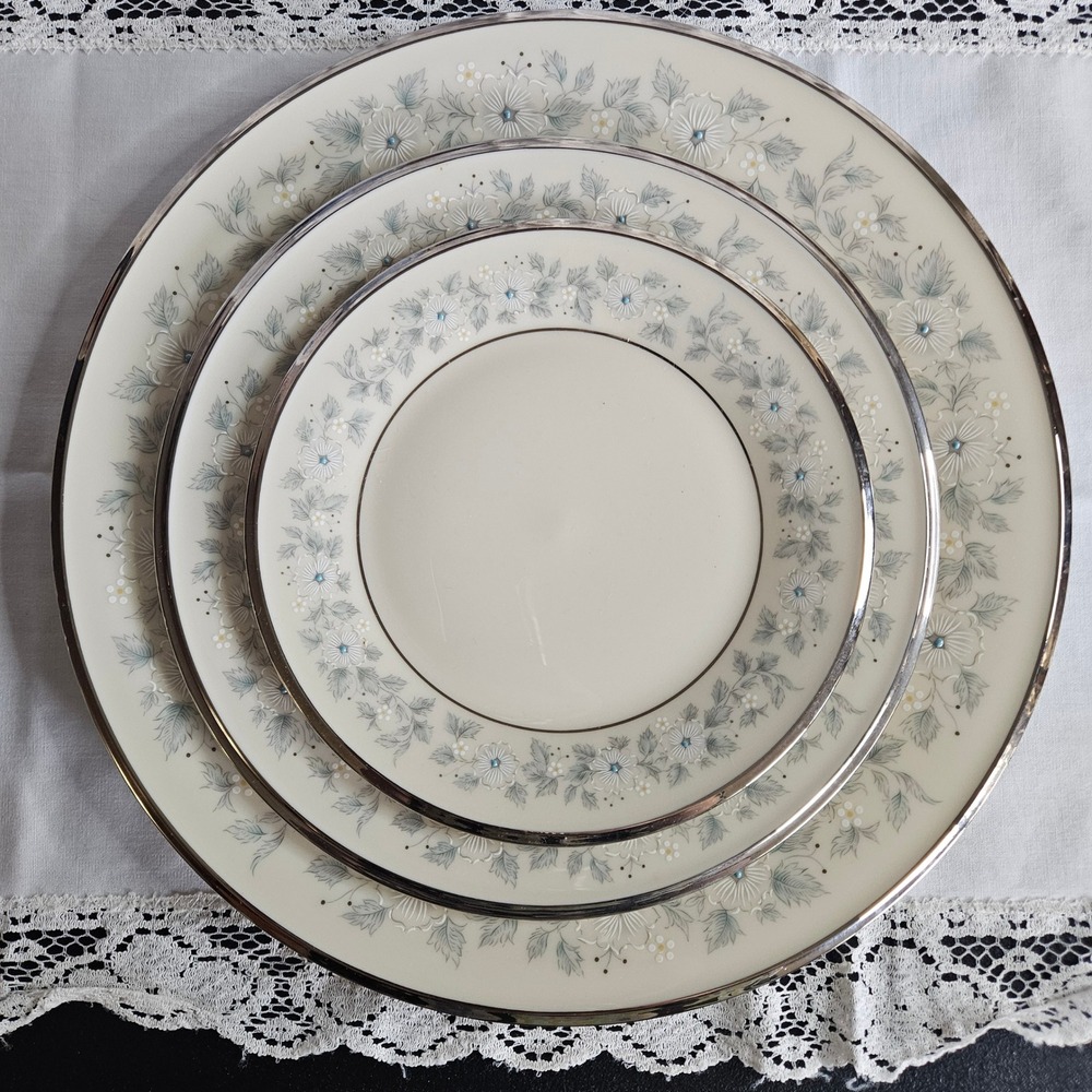 Lenox Windsong 3 Piece Dinnerware Salad Dessert Plates Made in USA